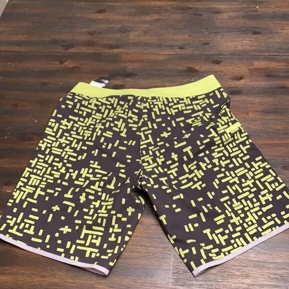 Volcom mod tech hybrid shorts size 32 NWT - Picture 6 of 9